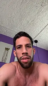 Snapshot of Karim_mansur chatting on June 9, 1:01 pm Karim mansur online show from June 9, 1:01 pm