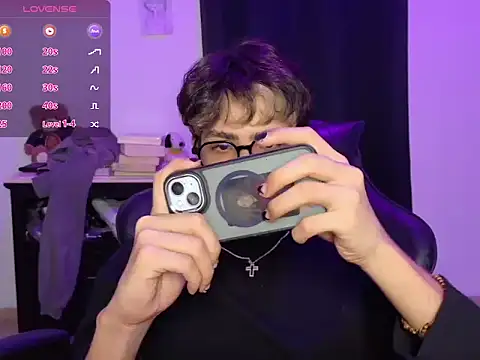 leotnk online show from March 5, 4:08 am