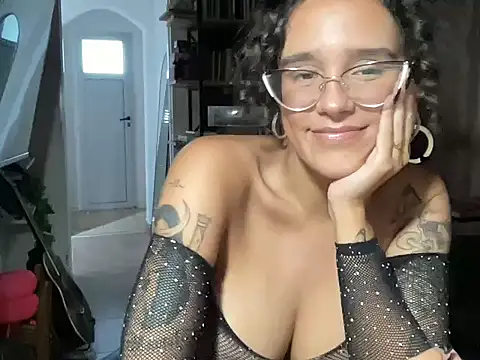 curlybb55 online show from February 18, 9:22 pm