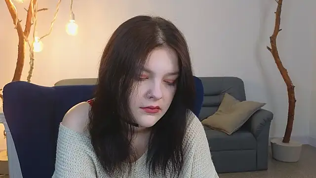 DeliaEffy online show from April 3, 12:58 pm