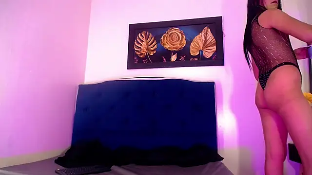 Snapshot of Karlaa_Hernandez_ chatting on March 3, 3:45 am Karlaa Hernandez online show from March 3, 3:45 am