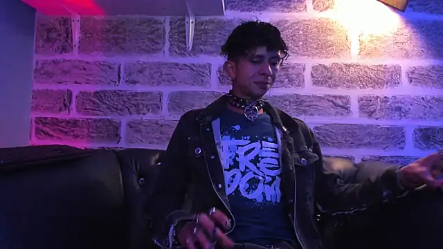 Maximoking26 online show from February 26, 4:22 am