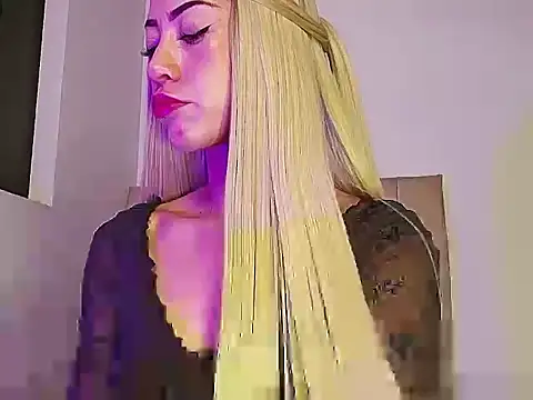 Snapshot of Holistic_Ambrita chatting on February 16, 2:51 am Holistic Ambrita online show from February 16, 2:51 am