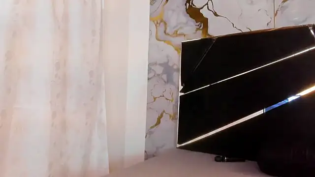 Snapshot of Couple_In_Heat chatting on February 27, 7:36 pm Couple In Heat online show from February 27, 7:36 pm