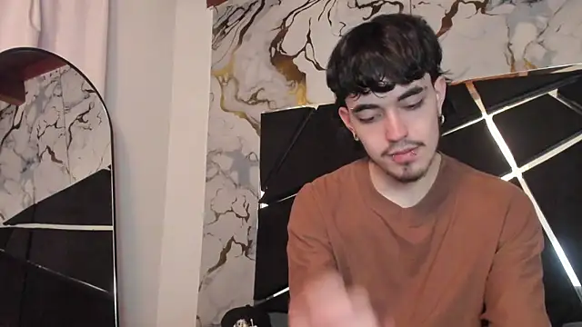 Couple In Heat online show from April 16, 8:42 pm