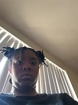 Snapshot of ShortcakeMochaa chatting on February 17, 7:09 pm ShortcakeMochaa online show from February 17, 7:09 pm