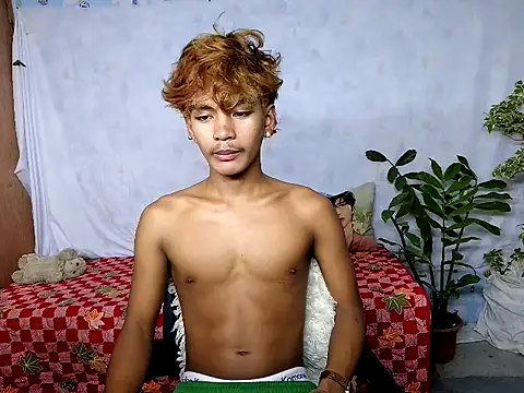 adorableasianboy69 online show from July 15, 8:41 am