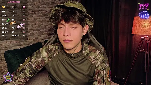  -Lucky-  online show from March 13, 12:39 am