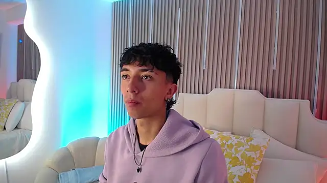 Aiden Rivers  online show from March 2, 12:56 pm