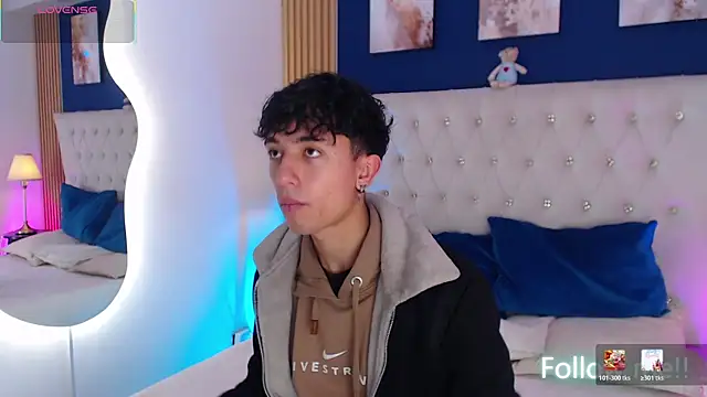 Snapshot of Aiden_Rivers_ chatting on April 24, 12:51 pm Aiden Rivers online show from April 24, 12:51 pm