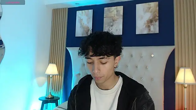 Snapshot of Aiden_Rivers_ chatting on May 20, 12:55 pm Aiden Rivers online show from May 20, 12:55 pm