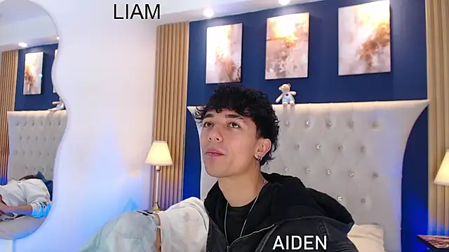 Snapshot of Aiden_Rivers_ chatting on May 23, 1:15 pm Aiden Rivers online show from May 23, 1:15 pm