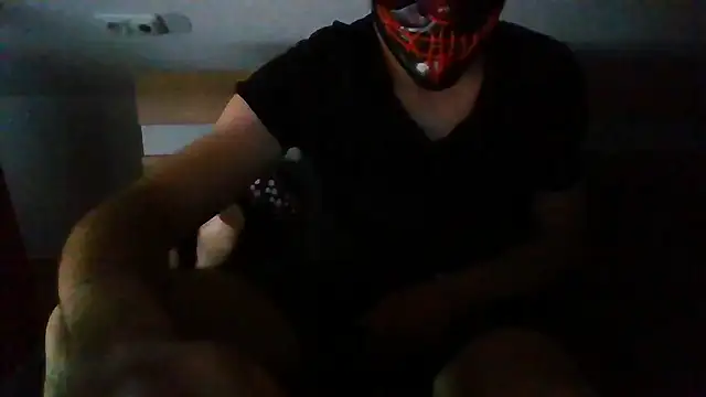Snapshot of Blackklu chatting on May 6, 6:35 pm Blackklu online show from May 6, 6:35 pm