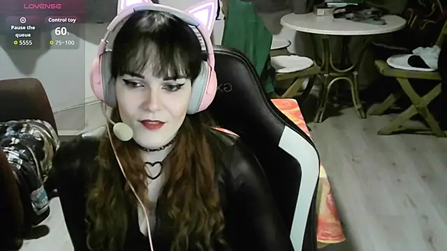 Snapshot of Samanteased chatting on February 18, 5:31 pm Samanteased online show from February 18, 5:31 pm