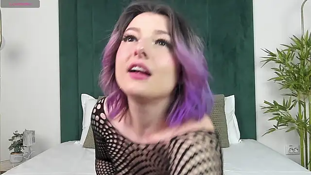 Snapshot of NatashaBlaze_ chatting on February 20, 5:24 pm NatashaBlaze online show from February 20, 5:24 pm