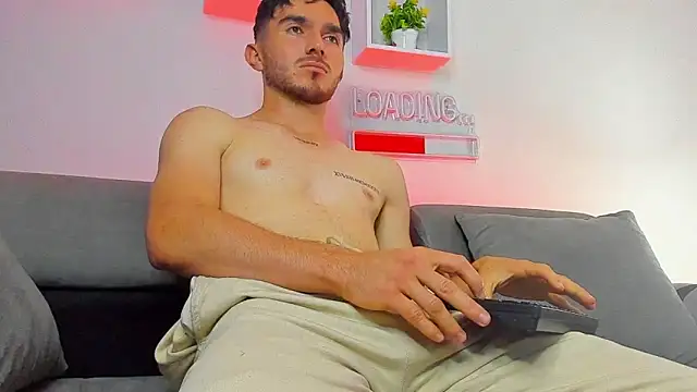 Snapshot of Dante_Blake1 chatting on February 18, 5:58 am Dante Blake1 online show from February 18, 5:58 am