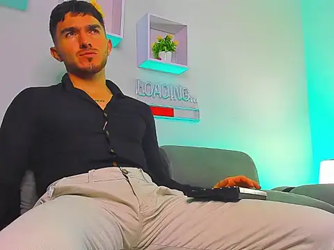 Snapshot of Dante_Blake1 chatting on February 25, 3:05 am Dante Blake1 online show from February 25, 3:05 am