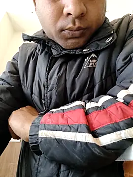 Snapshot of Amina___trans__sexy chatting on February 27, 7:19 am Amina trans sexy online show from February 27, 7:19 am