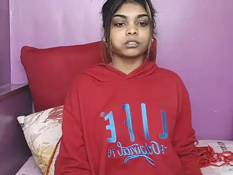 Snapshot of indianicon23 chatting on May 6, 6:19 am indianicon23 online show from May 6, 6:19 am