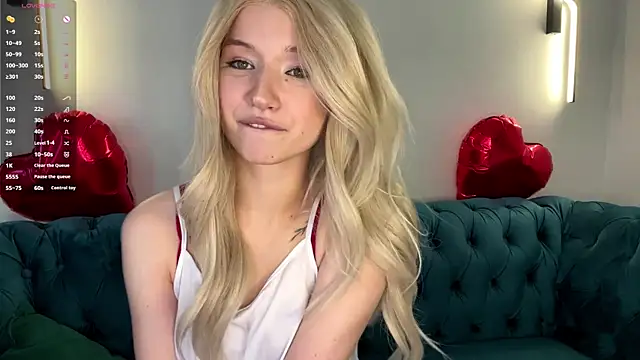 PrincessSwelgart online show from May 10, 3:17 pm
