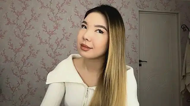 Snapshot of Elina_Mottel chatting on March 3, 8:53 am Elina Mottel online show from March 3, 8:53 am