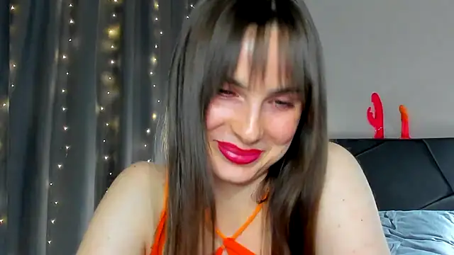Snapshot of megann_fox2 chatting on April 18, 7:07 pm megann fox2 online show from April 18, 7:07 pm