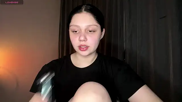 Snapshot of RaquelsHusband chatting on March 3, 2:23 pm RaquelsHusband online show from March 3, 2:23 pm