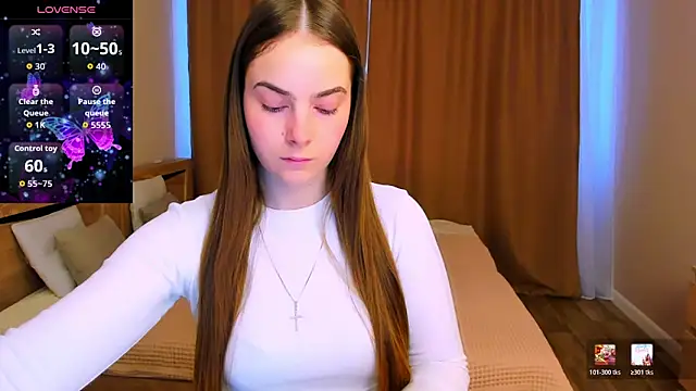 Maddy Wood  online show from March 12, 8:42 am