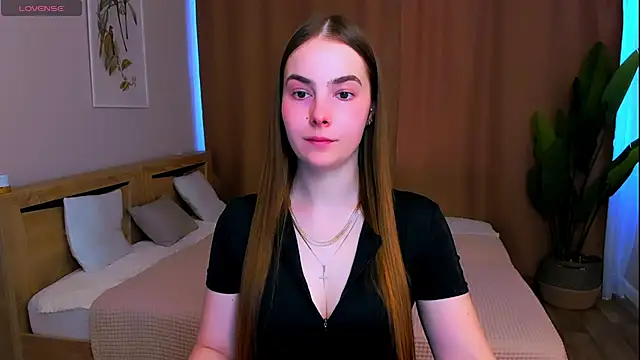 Maddy Wood  online show from March 24, 2:33 pm