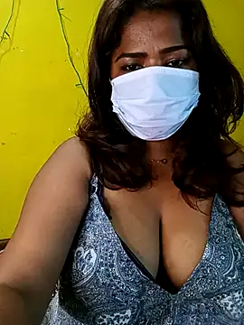 Snapshot of NISHHAA chatting on May 1, 10:31 am NISHHAA online show from May 1, 10:31 am