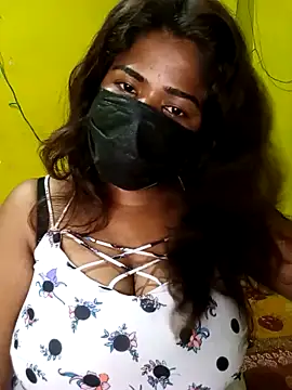 Snapshot of NISHHAA chatting on May 5, 7:44 pm NISHHAA online show from May 5, 7:44 pm