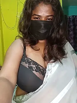 Snapshot of NISHHAA chatting on June 10, 1:32 pm NISHHAA online show from June 10, 1:32 pm