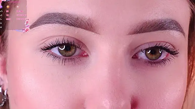 LorileeRuetz online show from April 18, 7:07 pm