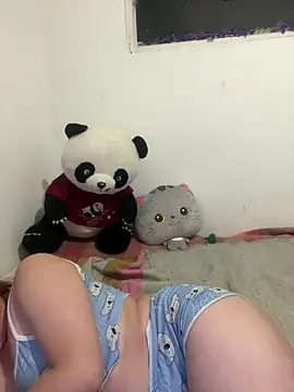 Snapshot of Caro_candy chatting on February 16, 6:26 pm Caro candy online show from February 16, 6:26 pm