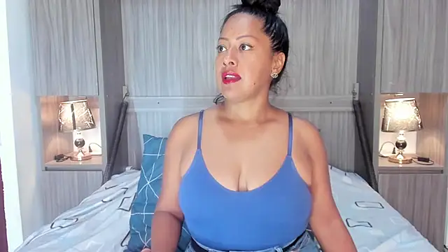 AllieBennet online show from April 10, 8:02 pm