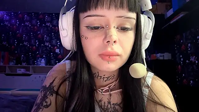 Snapshot of Luna_Sohotti chatting on February 26, 3:11 pm Luna Sohotti online show from February 26, 3:11 pm