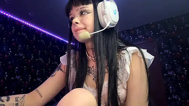 Snapshot of Luna_Sohotti chatting on February 28, 3:24 pm Luna Sohotti online show from February 28, 3:24 pm