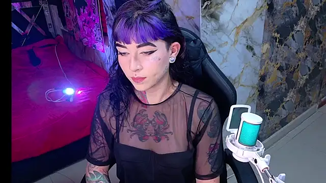 Snapshot of nova_kitttyy chatting on June 5, 2:51 am nova kitttyy online show from June 5, 2:51 am