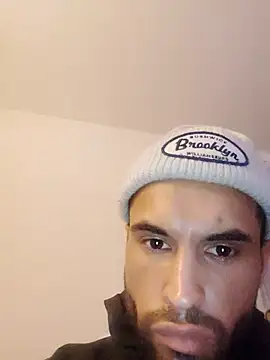 OiledAirplane74 online show from March 22, 4:38 am