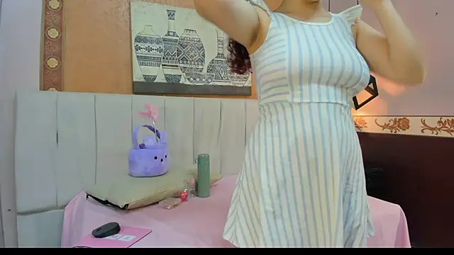 Snapshot of ChloeBernard chatting on March 3, 12:22 pm ChloeBernard online show from March 3, 12:22 pm