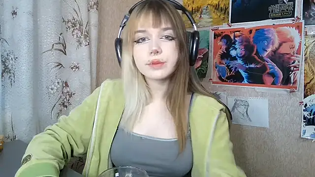 Snapshot of MilaTyan chatting on May 29, 4:05 pm MilaTyan online show from May 29, 4:05 pm