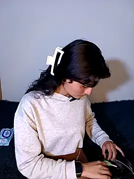 Lili  Clan online show from March 5, 11:23 pm