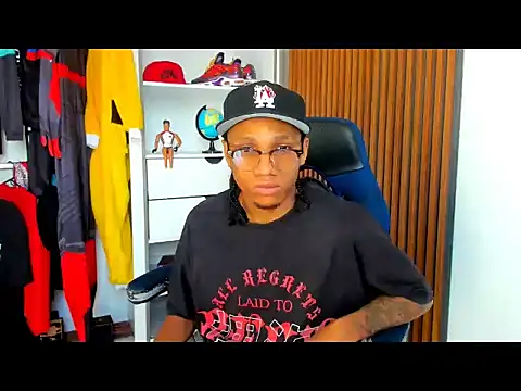 Snapshot of yandi_hot chatting on February 23, 2:14 pm yandi hot online show from February 23, 2:14 pm