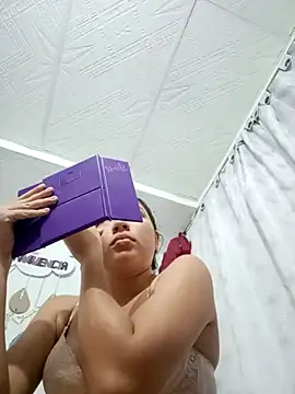 Snapshot of babyboom1 chatting on February 19, 12:01 pm babyboom1 online show from February 19, 12:01 pm