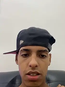 Alee 2005 online show from April 11, 5:56 am