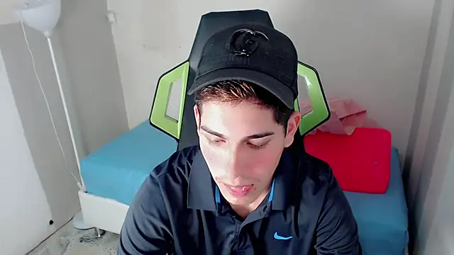 Snapshot of Bby_cash_ chatting on February 18, 8:49 pm Bby cash online show from February 18, 8:49 pm