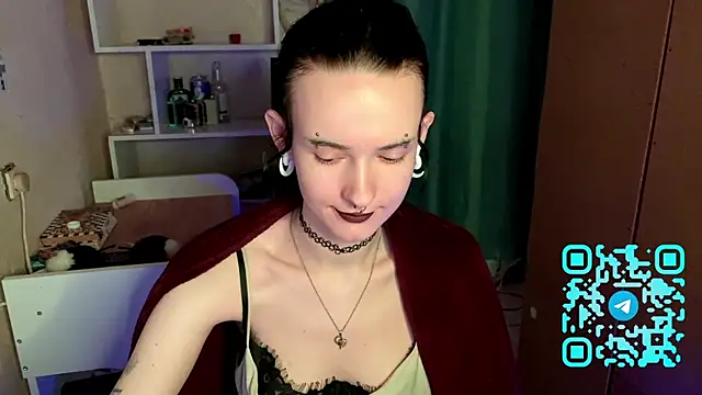 Snapshot of MabelDefina chatting on April 24, 11:01 am MabelDefina online show from April 24, 11:01 am