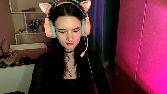 Snapshot of MabelDefina chatting on May 14, 5:03 am MabelDefina online show from May 14, 5:03 am