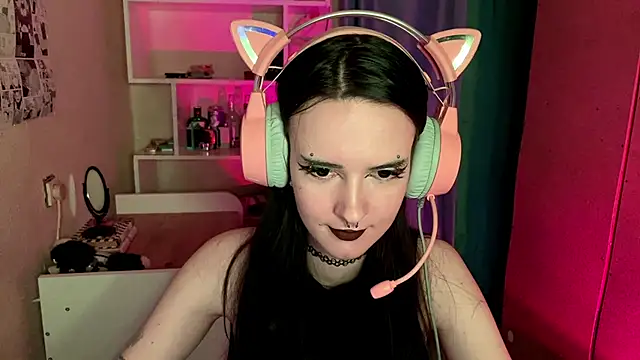 Snapshot of MabelDefina chatting on May 20, 5:02 am MabelDefina online show from May 20, 5:02 am
