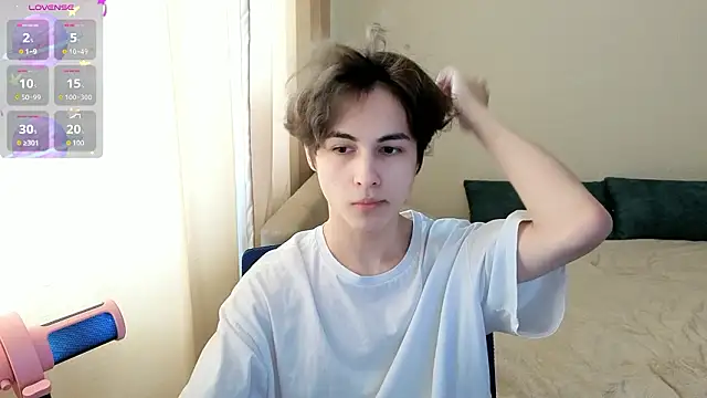  LukaHayes  online show from March 11, 11:16 am